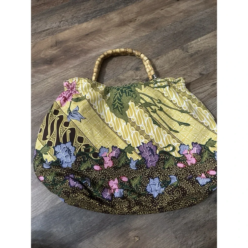 Nine West Medium Yellow Beaded Handbag Hot‎ Pink Lined Black Wood Bead Handle